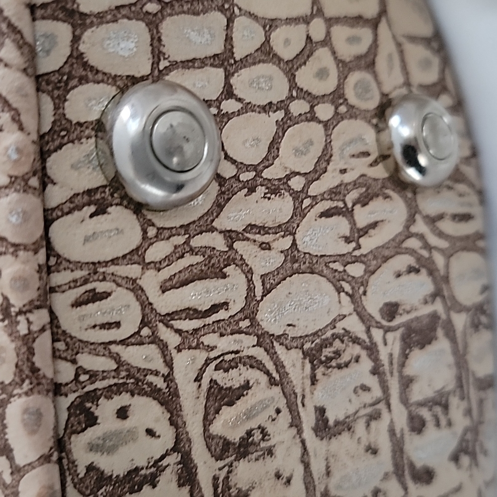 Raviani Leather Purse - Picture 12 of 14
